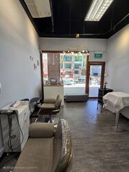 Burlington Square (D7), Retail #452653921